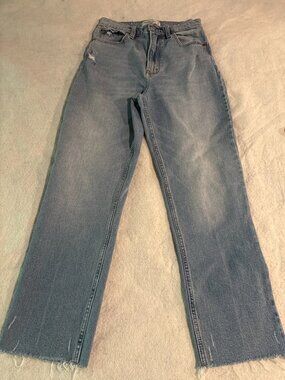 Abercrombie Curve Love Ultra High Rise Ankle Straight Jeans 27/4 Light Wash
